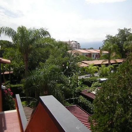 Happy Holiday home Giardini Naxos